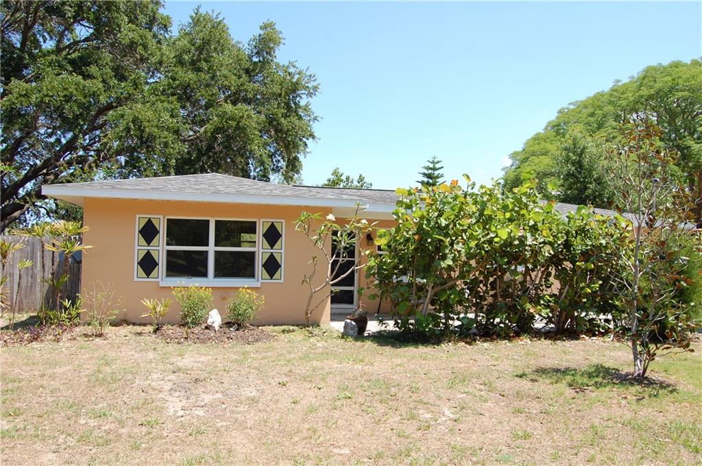 1190 Jackmar Road Dunedin, FL 34698 - Photo 1 of 1 Welcome home to this charming 2 Bedroom 1 Bath home. Located less than 2 miles from downtown Dunedin.