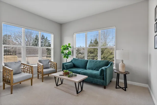 $999,999 | 1748 North River Road, Milwaukee, WI 53217