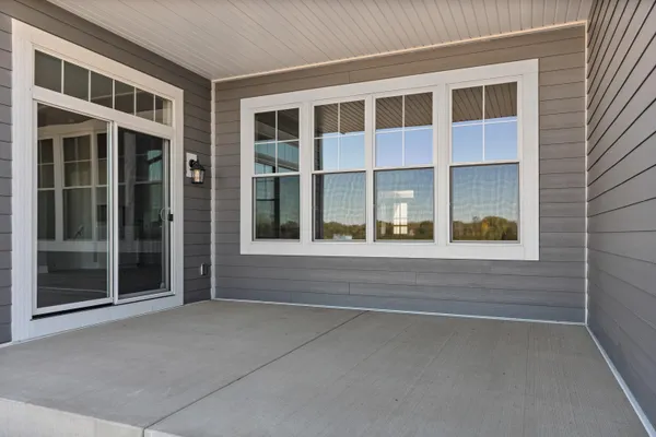 $999,999 | 1748 North River Road, River Hills, WI 53217