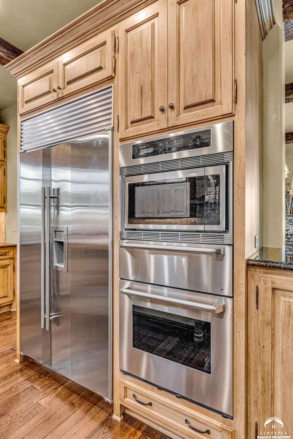 208 Fall Creek Road Lawrence, KS 66049 - Photo 15 of 100