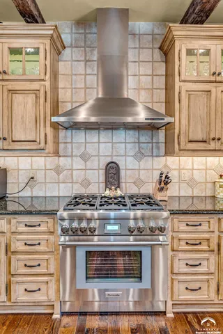 $1,799,000 | 208 Fall Creek Road, Lawrence, KS 66049