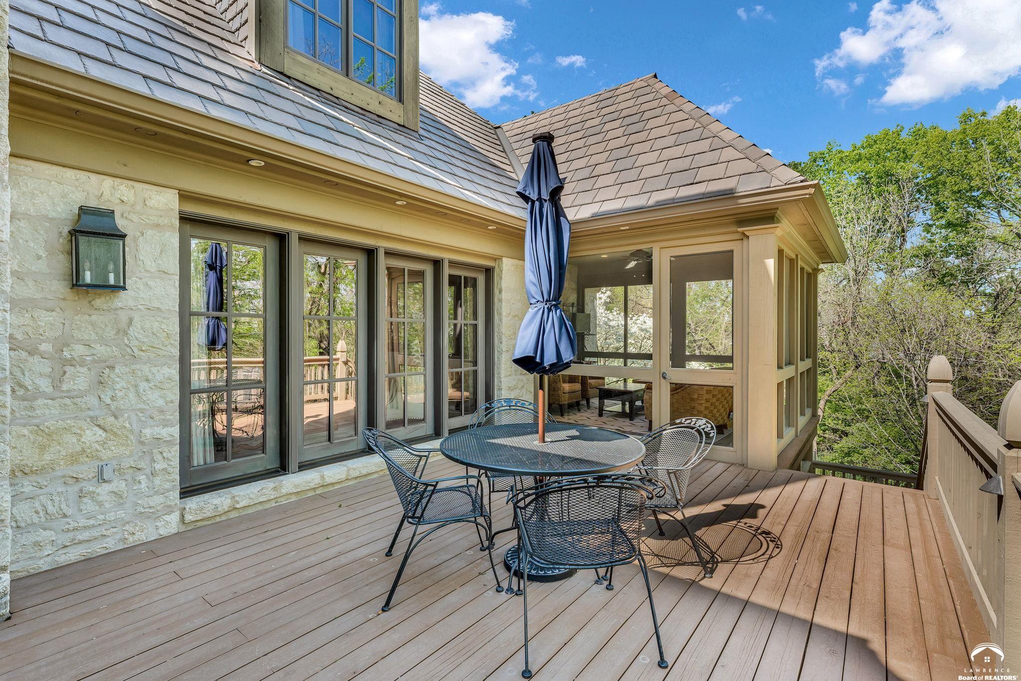 208 Fall Creek Road Lawrence, KS 66049 - Photo 21 of 100