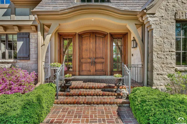 $1,799,000 | 208 Fall Creek Road, Lawrence, KS 66049