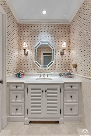 $1,799,000 | 208 Fall Creek Road, Lawrence, KS 66049