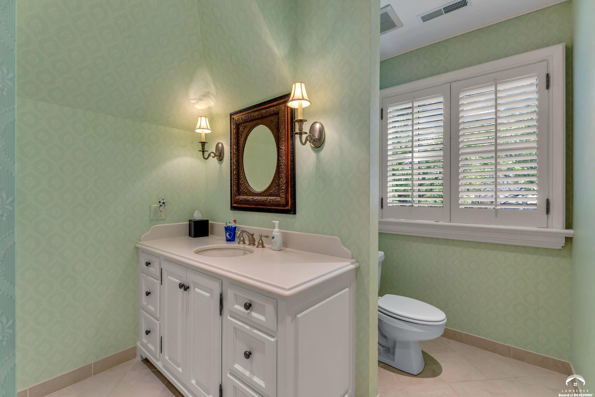 208 Fall Creek Road Lawrence, KS 66049 - Photo 52 of 100