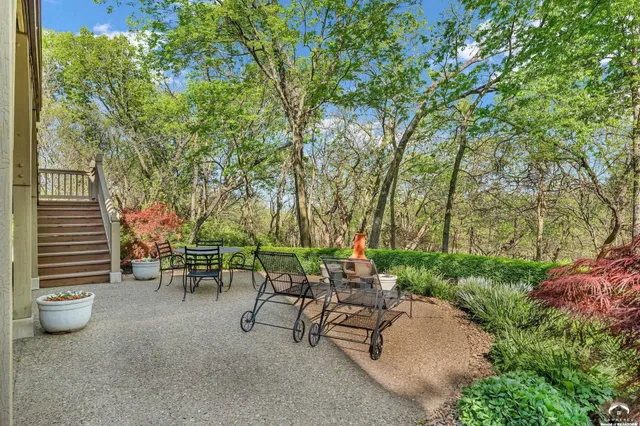 $1,799,000 | 208 Fall Creek Road, Lawrence, KS 66049