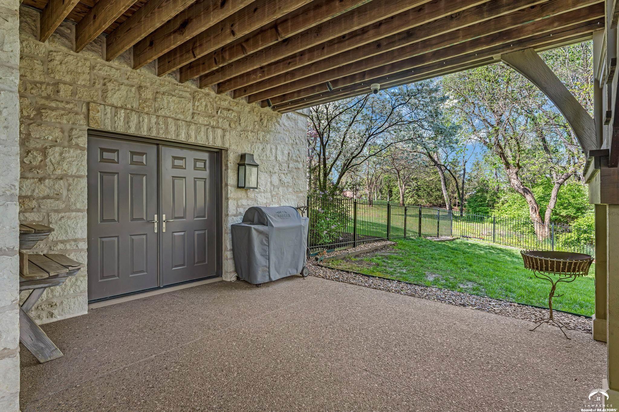 208 Fall Creek Road Lawrence, KS 66049 - Photo 70 of 100