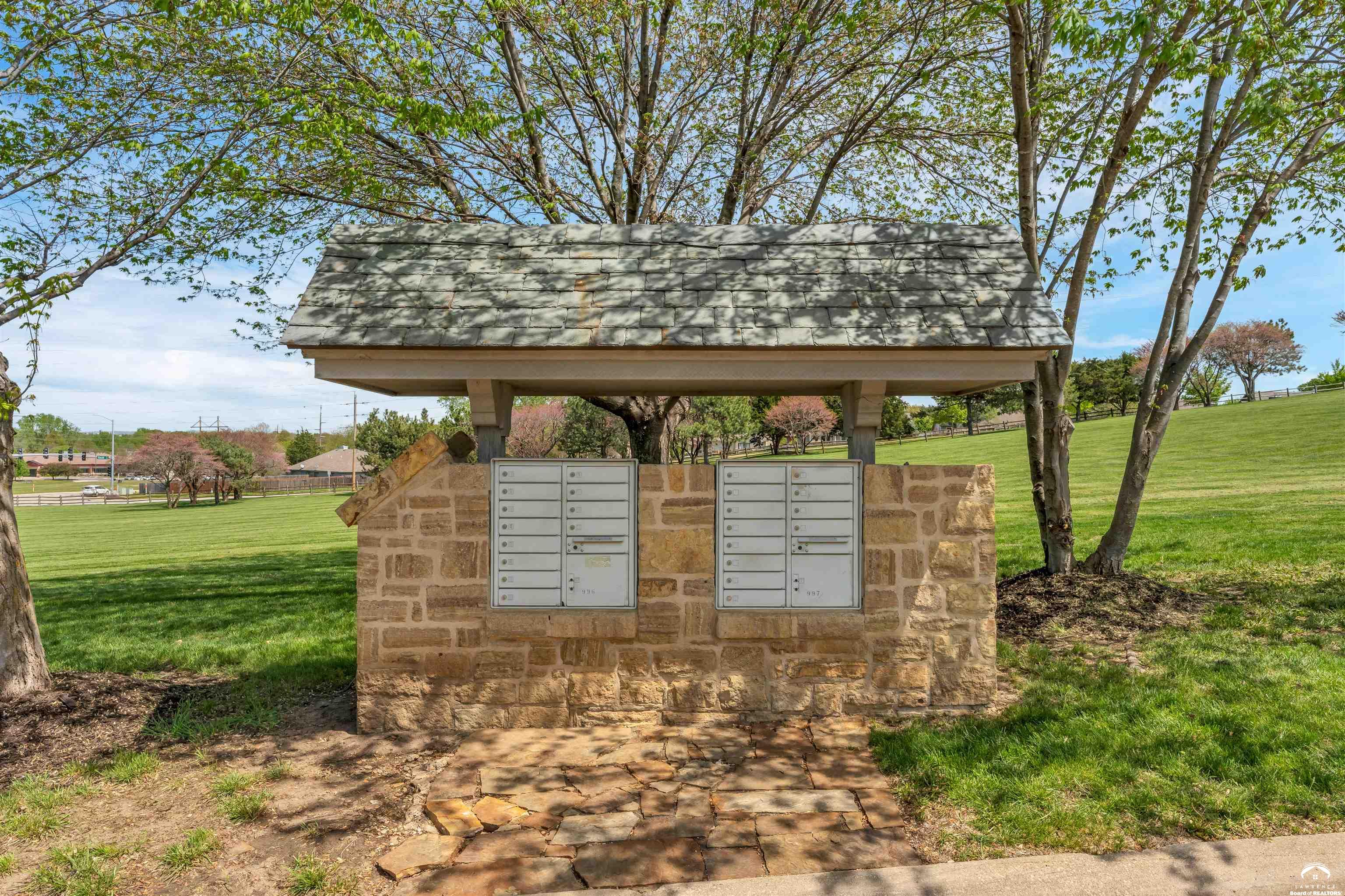 208 Fall Creek Road Lawrence, KS 66049 - Photo 97 of 100