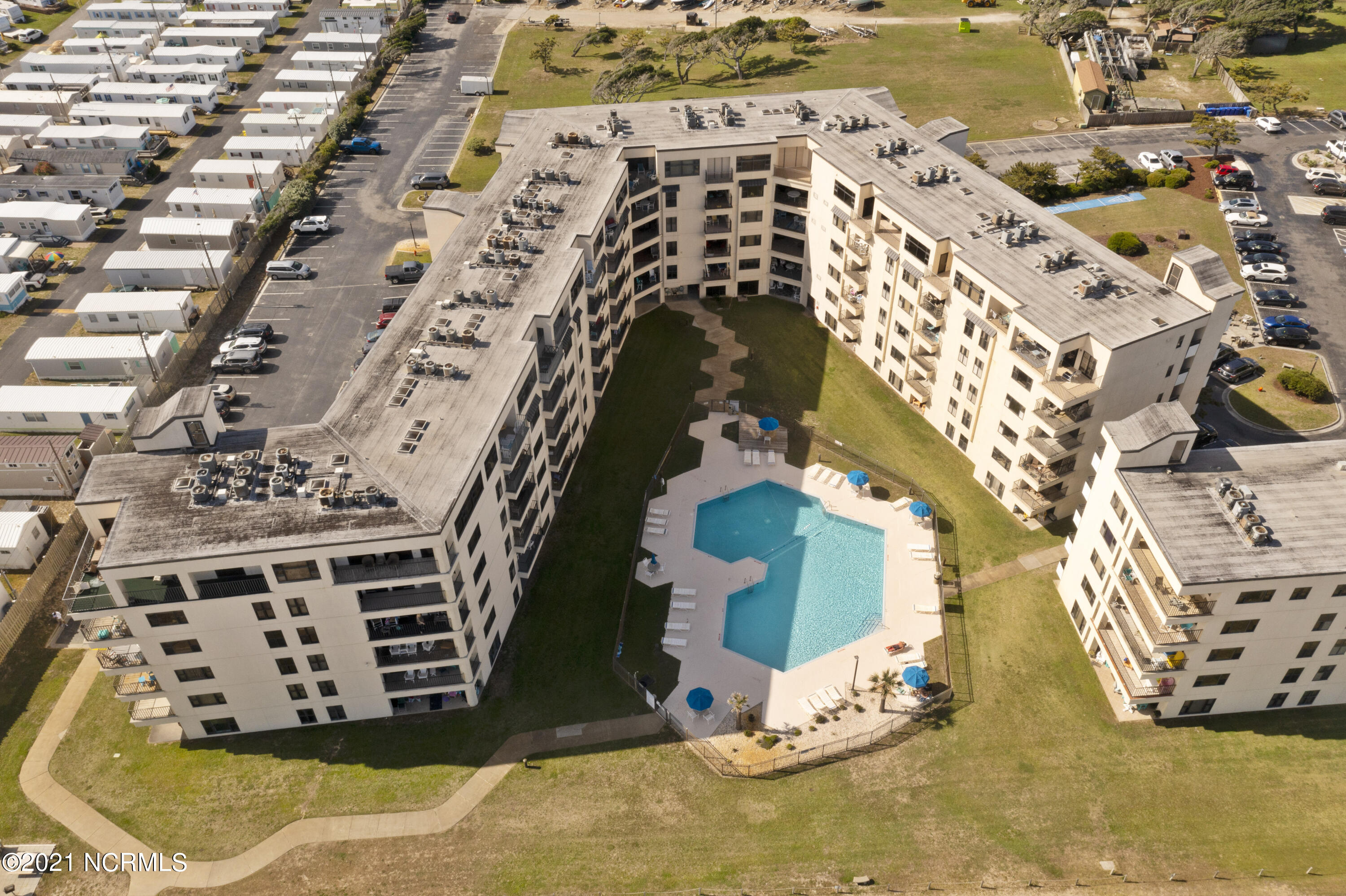 1505 Salter Path Road, Unit 440 Indian Beach, NC 28512 - Photo 3 of 42 Summerwinds B-440-13