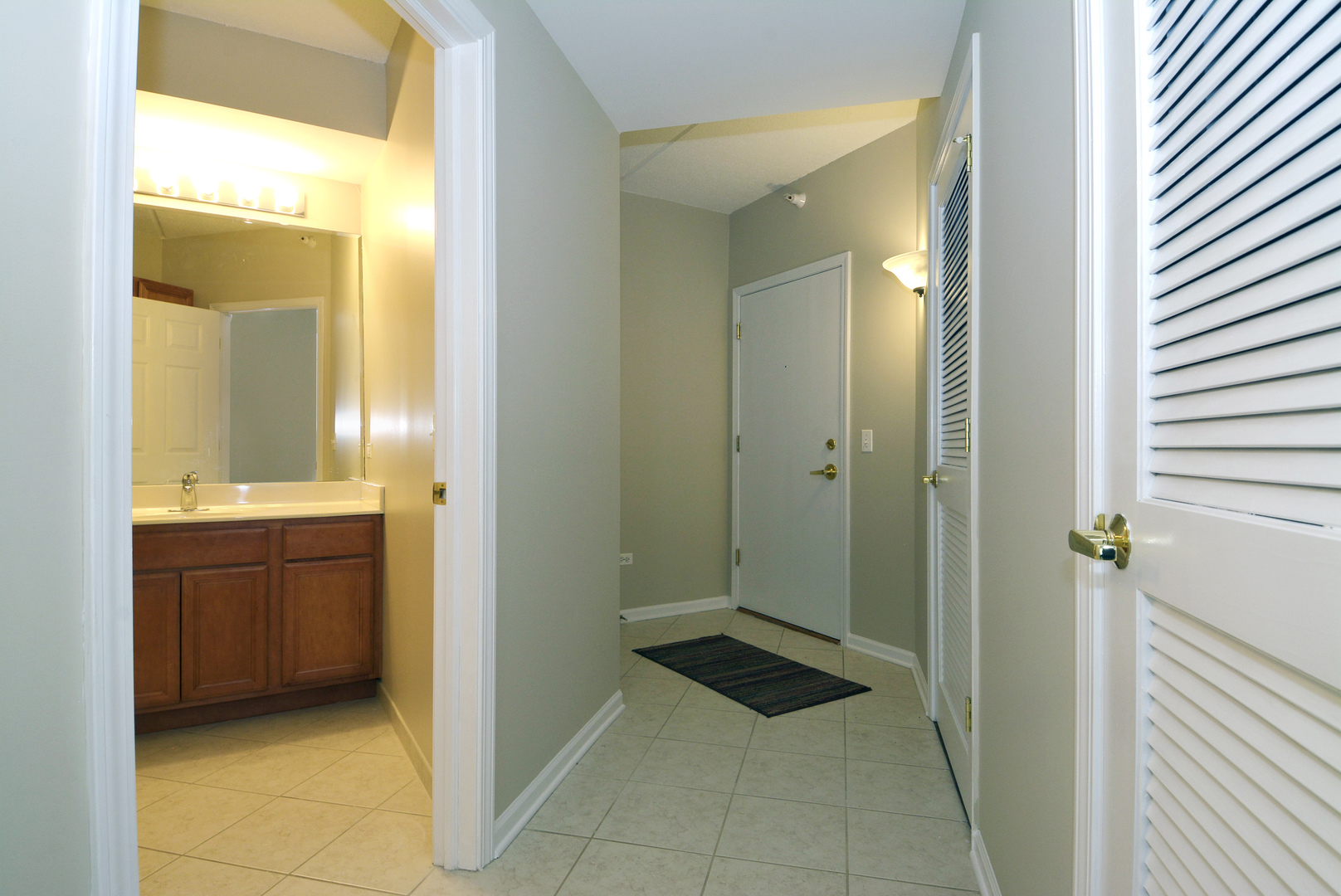 1675 Mill Street, Unit 403 Des Plaines, IL 60016 - Photo 15 of 19