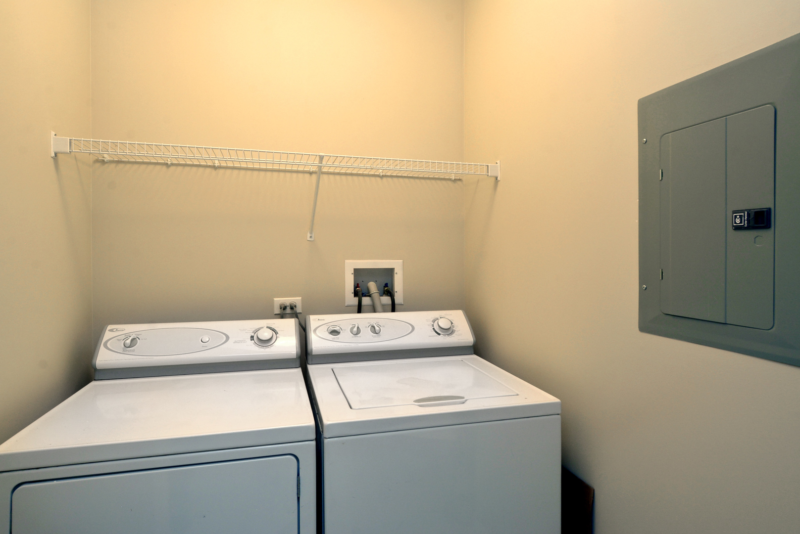 1675 Mill Street, Unit 403 Des Plaines, IL 60016 - Photo 17 of 19