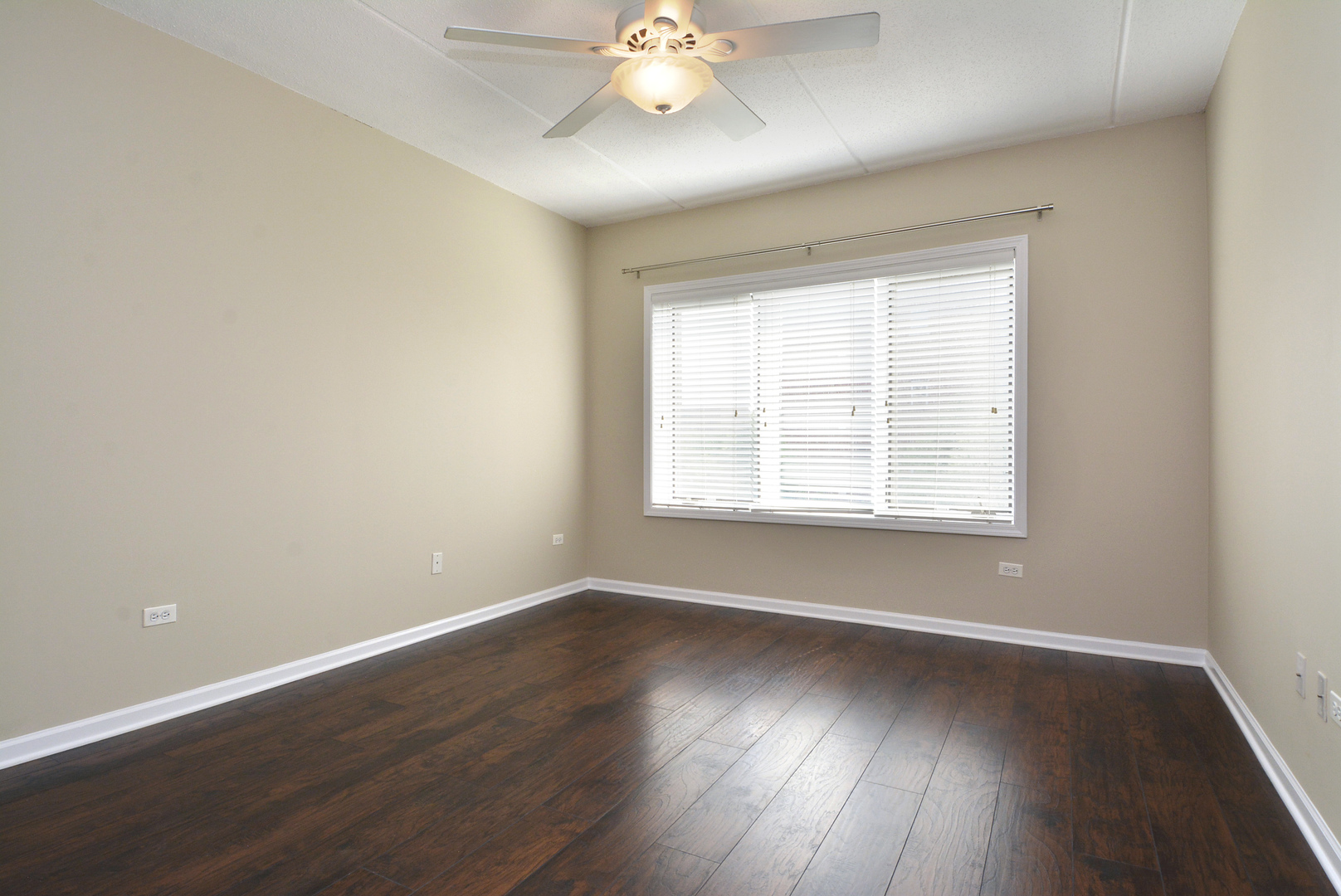 1675 Mill Street, Unit 403 Des Plaines, IL 60016 - Photo 7 of 19