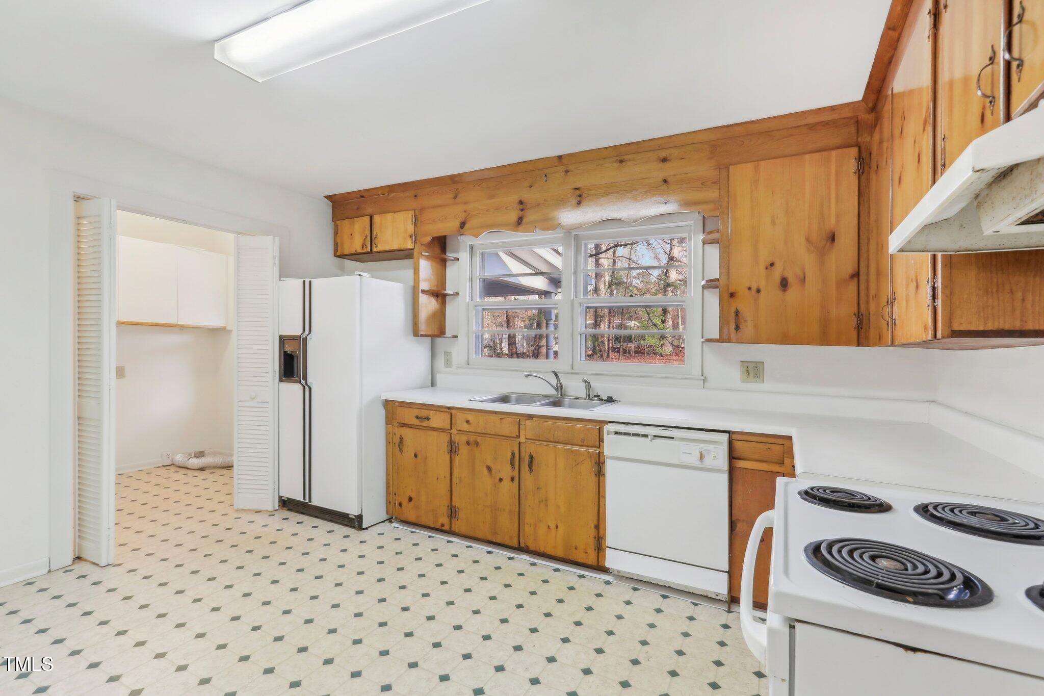 209 High House Road Cary, NC 27513 - Photo 11 of 40 11-web-or-mls-High House Rd-011