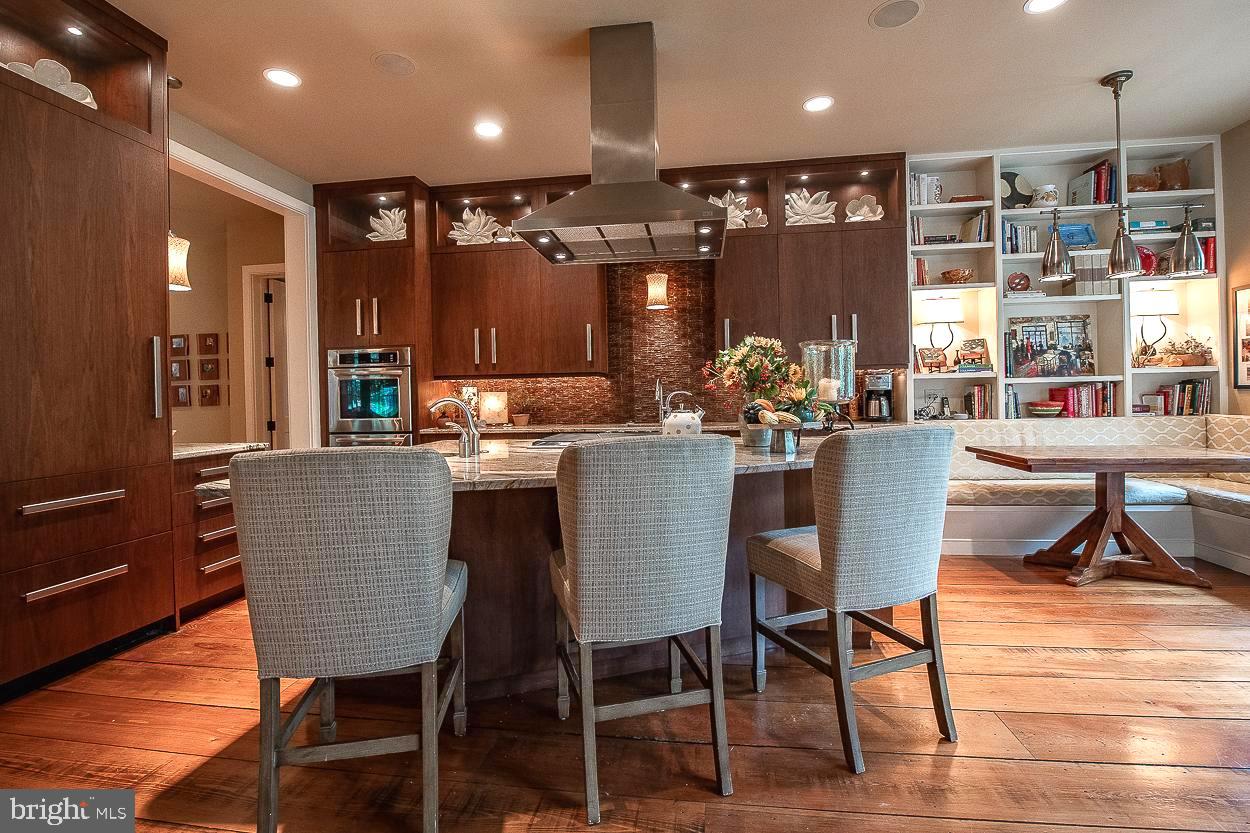 1419 Township Line Road Ambler, PA 19002 - Photo 21 of 65 Island seating