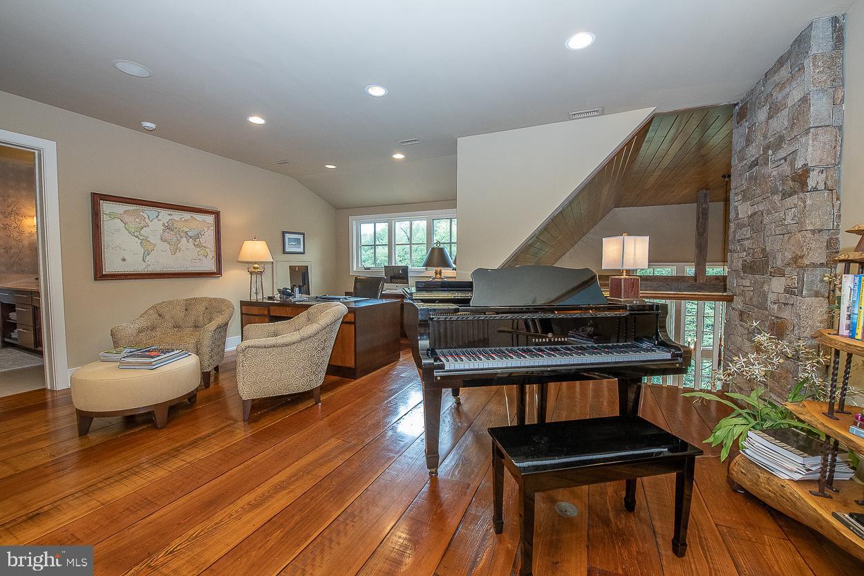 1419 Township Line Road Ambler, PA 19002 - Photo 34 of 65 Loft