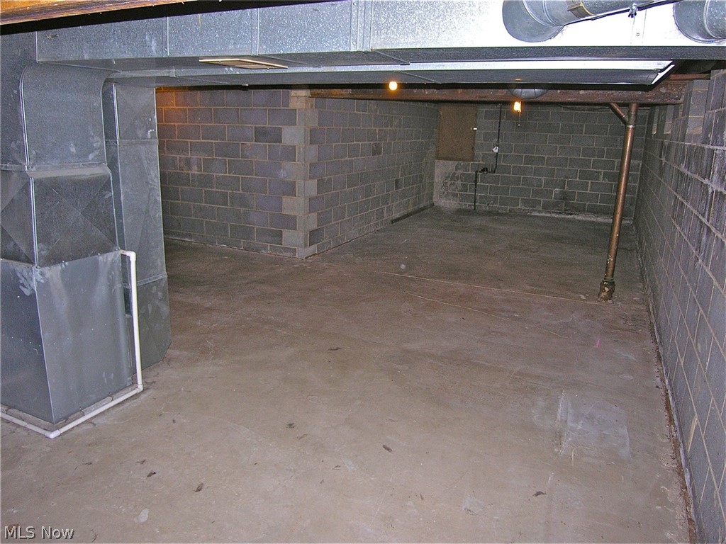 2908 East Overlook Road Cleveland, OH 44118 - Photo 24 of 26 Gallery Image 24