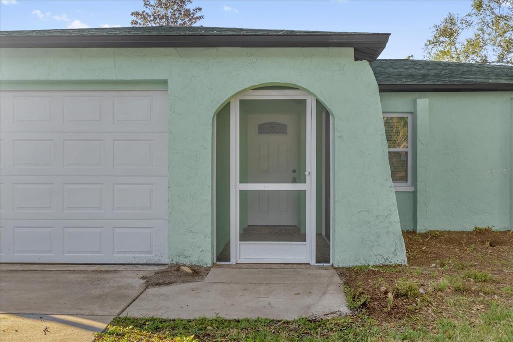 8440 Lafitte Drive Hudson, FL 34667 - Photo 2 of 33