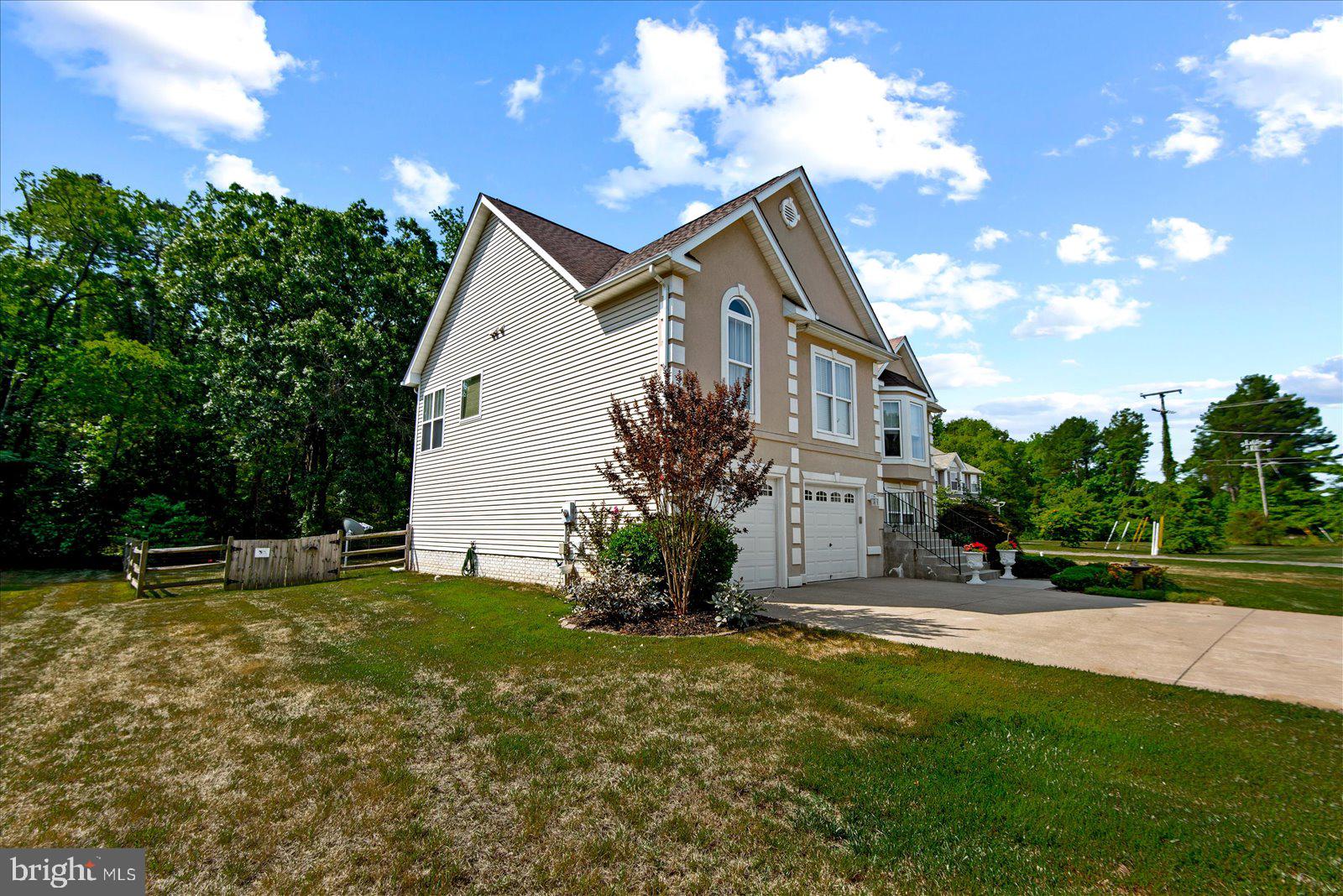 302 Forest Avenue Colonial Beach, VA 22443 - Photo 5 of 56