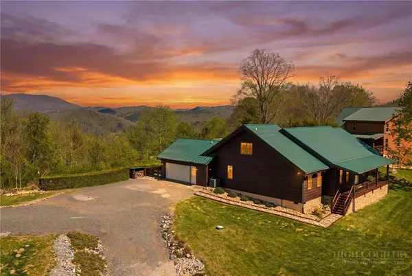 $899,000 | 598 Valle Meadows Trail, Sugar Grove, NC 28679