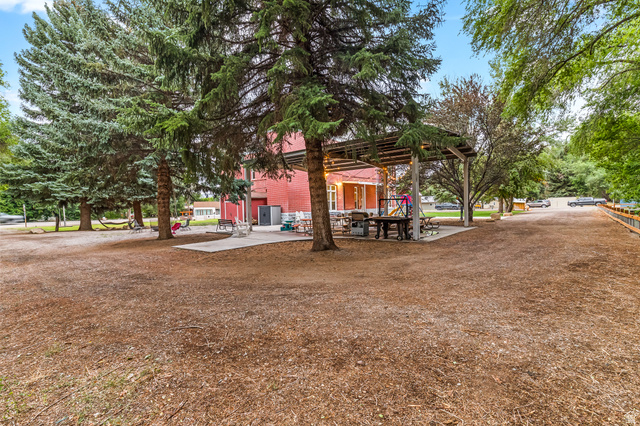 21 North Main Street Kingston, UT 84743 - Photo 17 of 107 View of yard with a patio