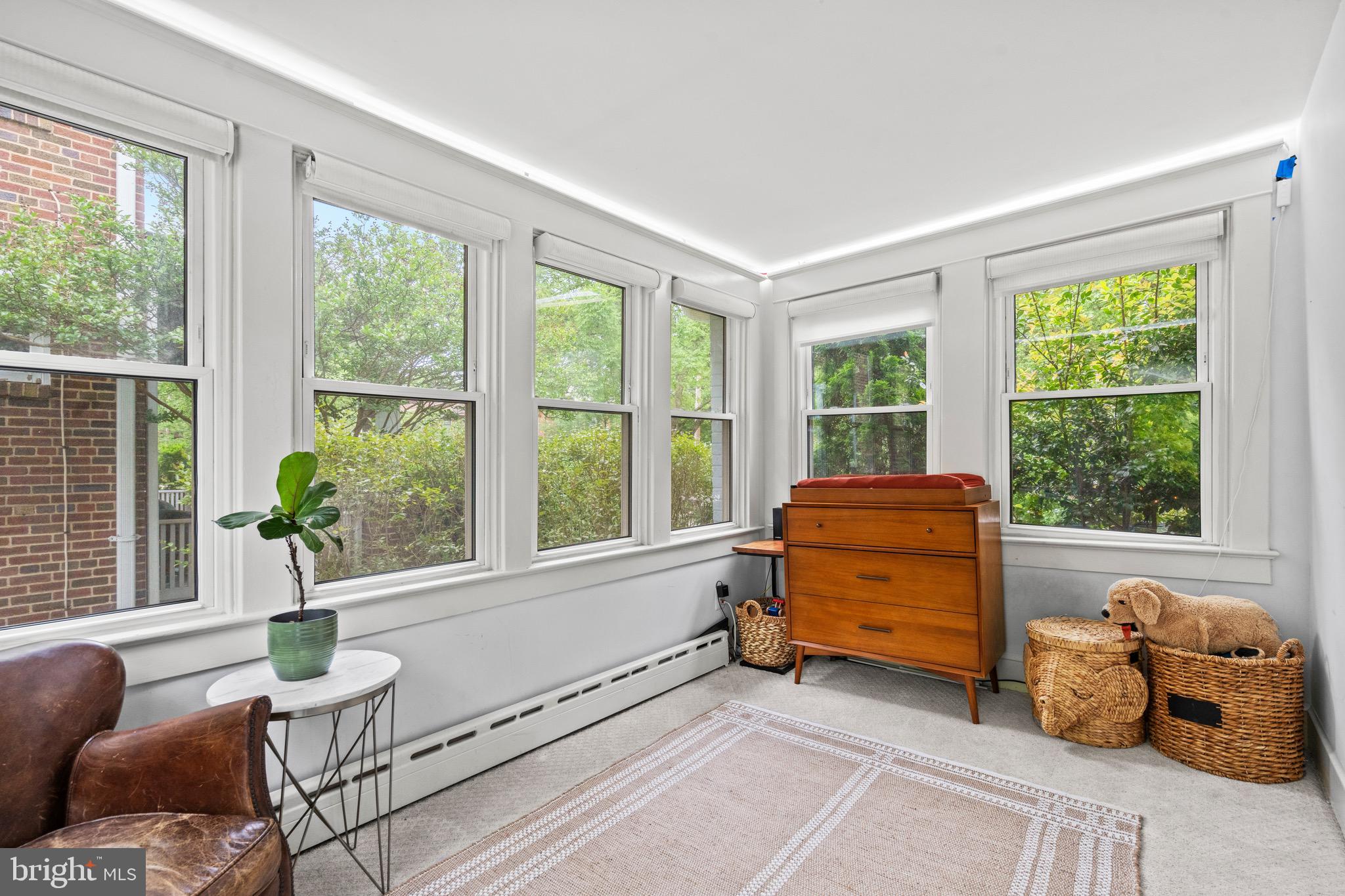 804 Russell Road Alexandria, VA 22301 - Photo 13 of 32 Sunroom - very versatile space!