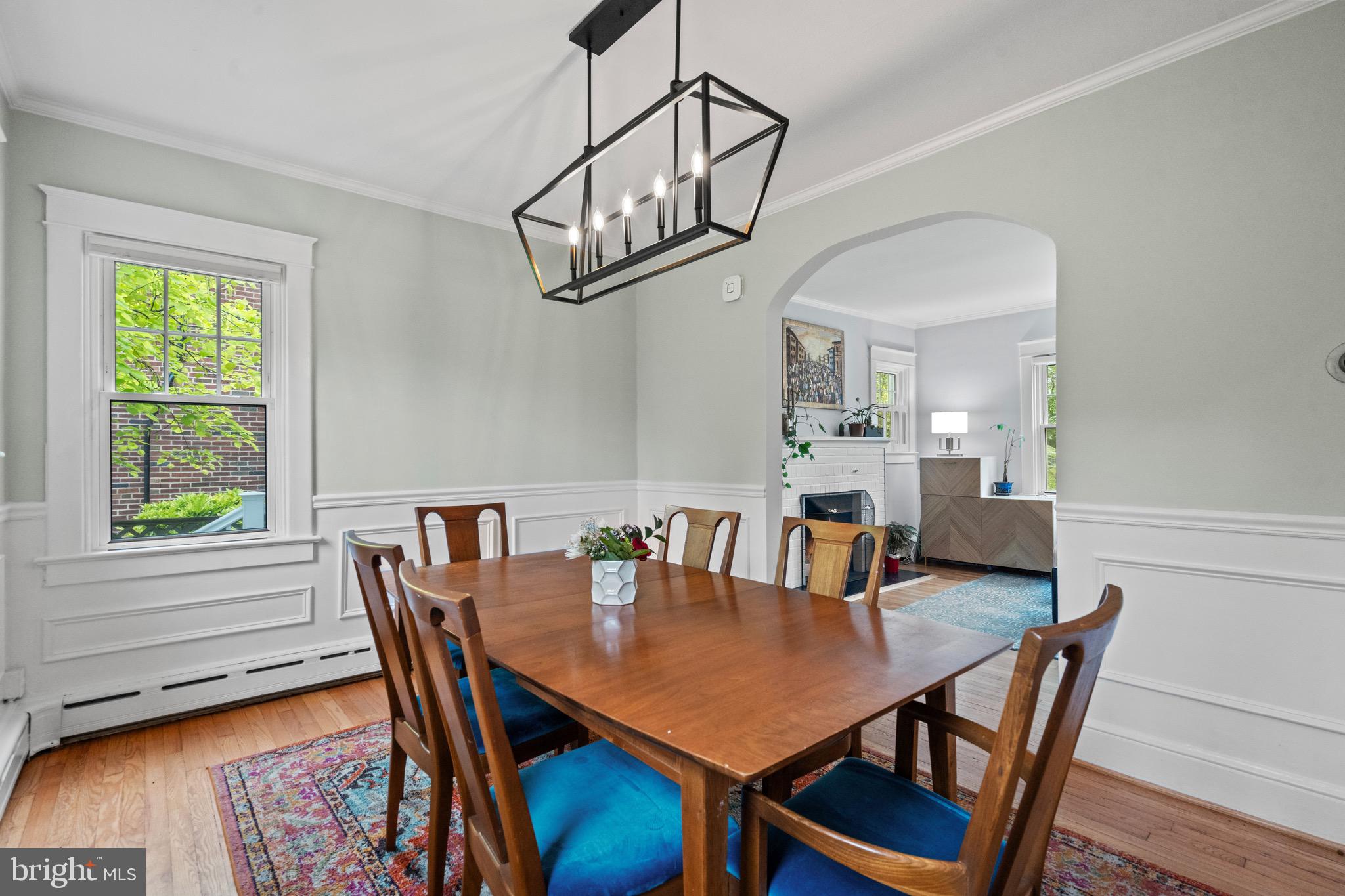 804 Russell Road Alexandria, VA 22301 - Photo 9 of 32 Spacious Dining Room