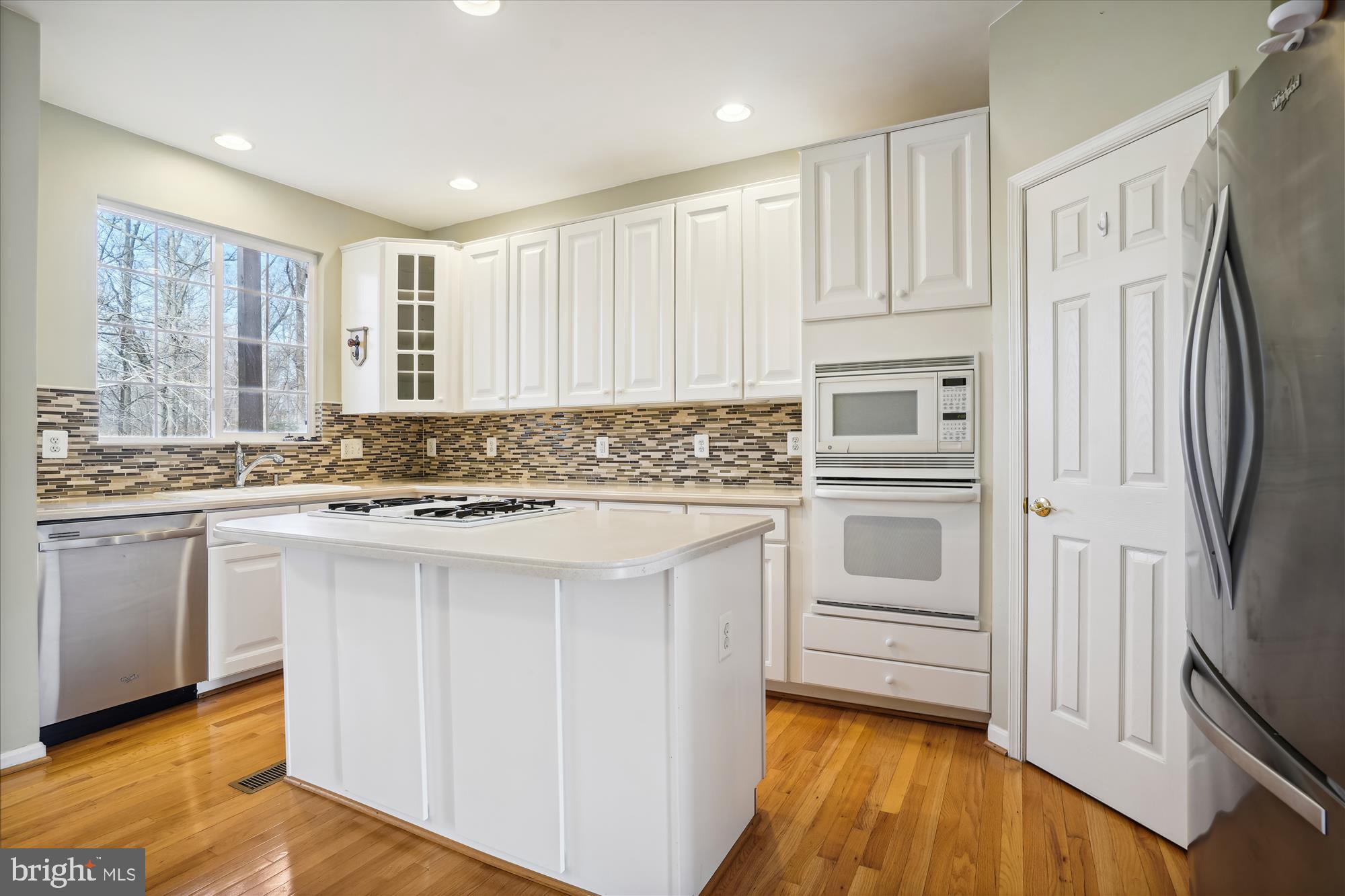 8427 Carmela Circle Springfield, VA 22153 - Photo 15 of 48 Kitchen