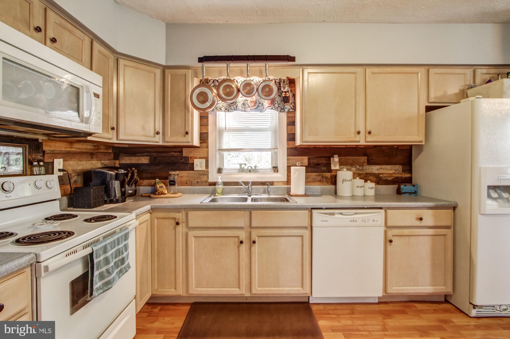 11536 Winterstown Road Red Lion, PA 17356 - Photo 9 of 25