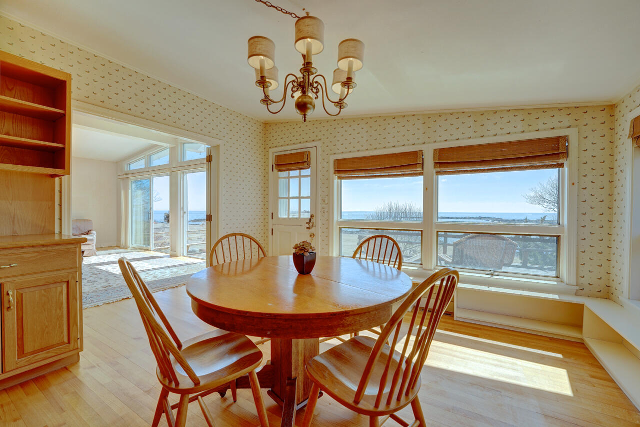 112 Goodwin Road Kittery, ME 03905 - Photo 11 of 37 009