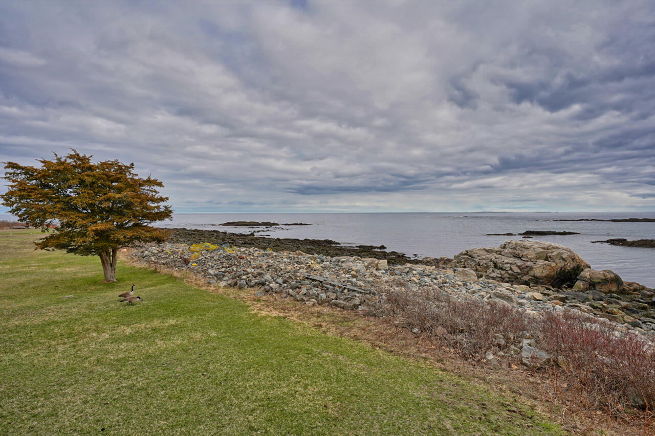 112 Goodwin Road Kittery, ME 03905 - Photo 29 of 37 20