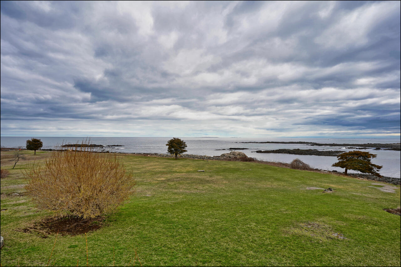 112 Goodwin Road Kittery, ME 03905 - Photo 5 of 37 21