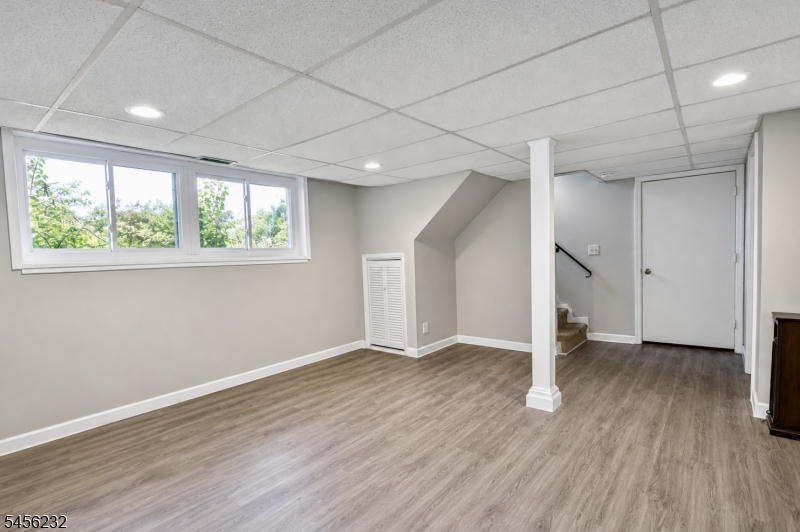 131 Munsonhurst Road Franklin, NJ 07416 - Photo 15 of 20 Gallery Image 15