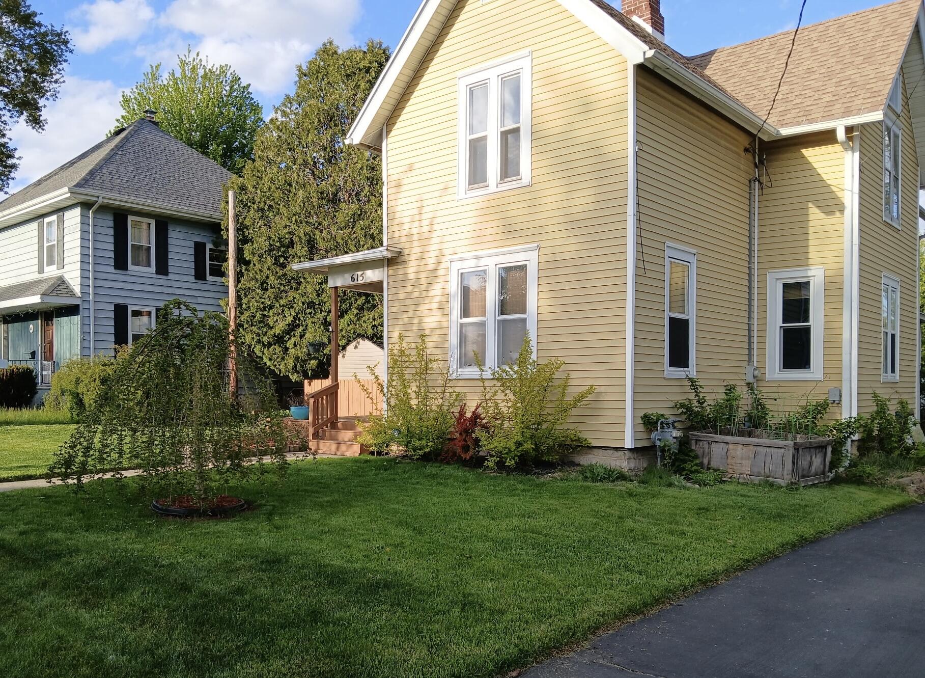 615 South Spring Street Beaver Dam, WI 53916 - Photo 2 of 38 1000005689