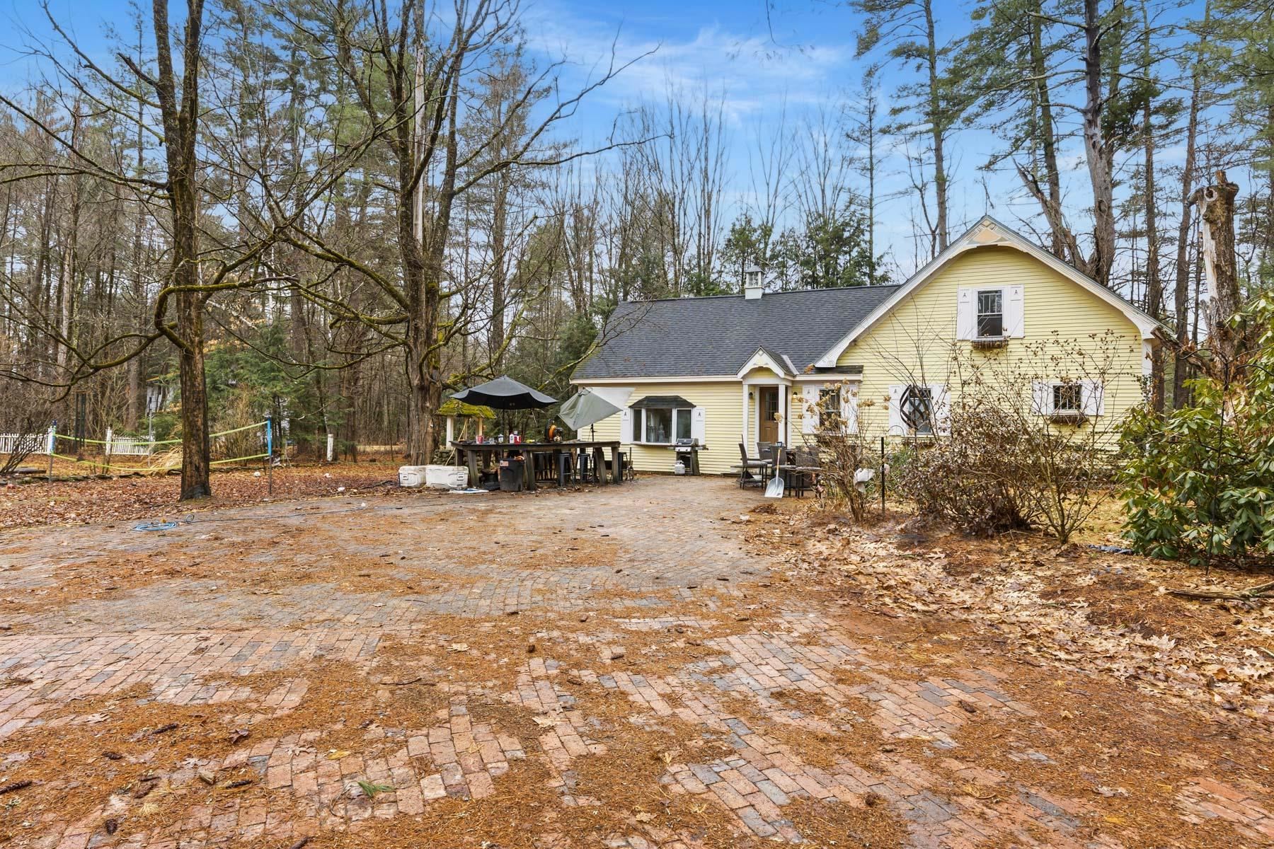 8 Wilson Hill Road Merrimack, NH 03054 - Photo 8 of 36 Gallery Image 8