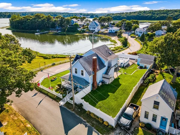 $850,000 | 27 West Boulevard, Wareham, MA 02558