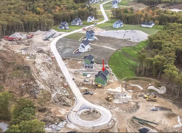 $1,120,000 | 52 Daniel Road, Derry, NH 03038