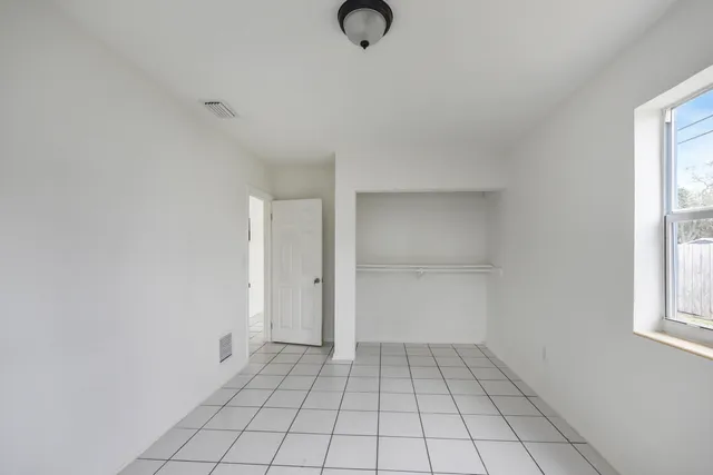 $385,000 | 1560 Northeast 43rd Street, Pompano Beach, FL 33064