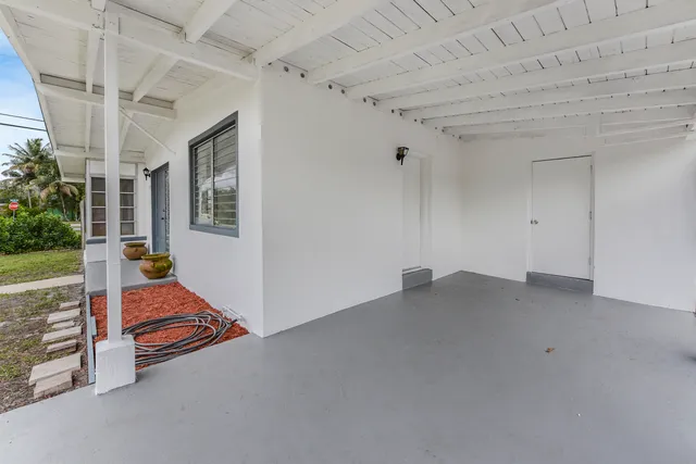 $385,000 | 1560 Northeast 43rd Street, Pompano Beach, FL 33064