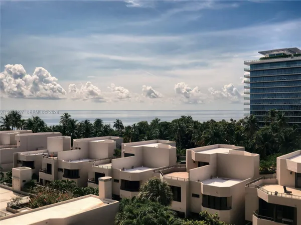 $1,150,000 | 201 Crandon Boulevard, Unit 605, Key Biscayne, FL 33149