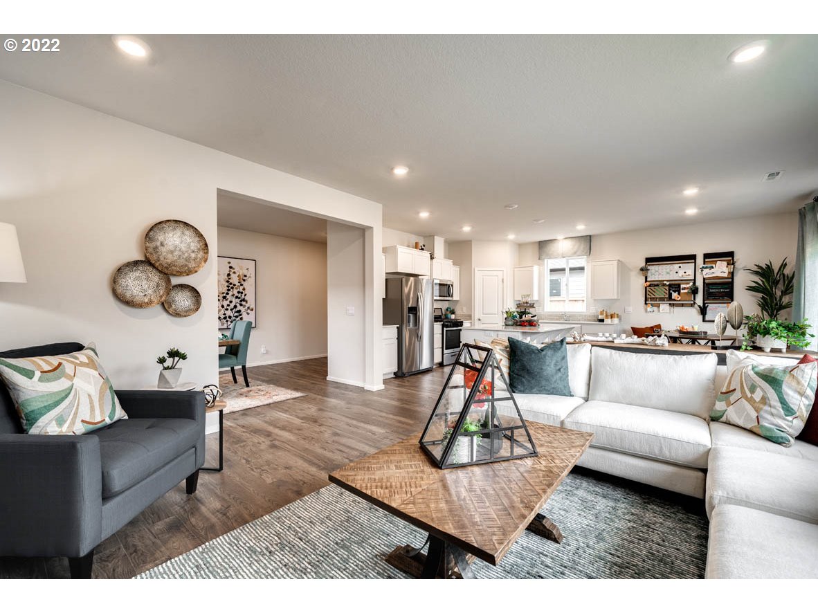 2966 V Street Springfield, OR 97477 - Photo 6 of 18 a living room with furniture and kitchen view