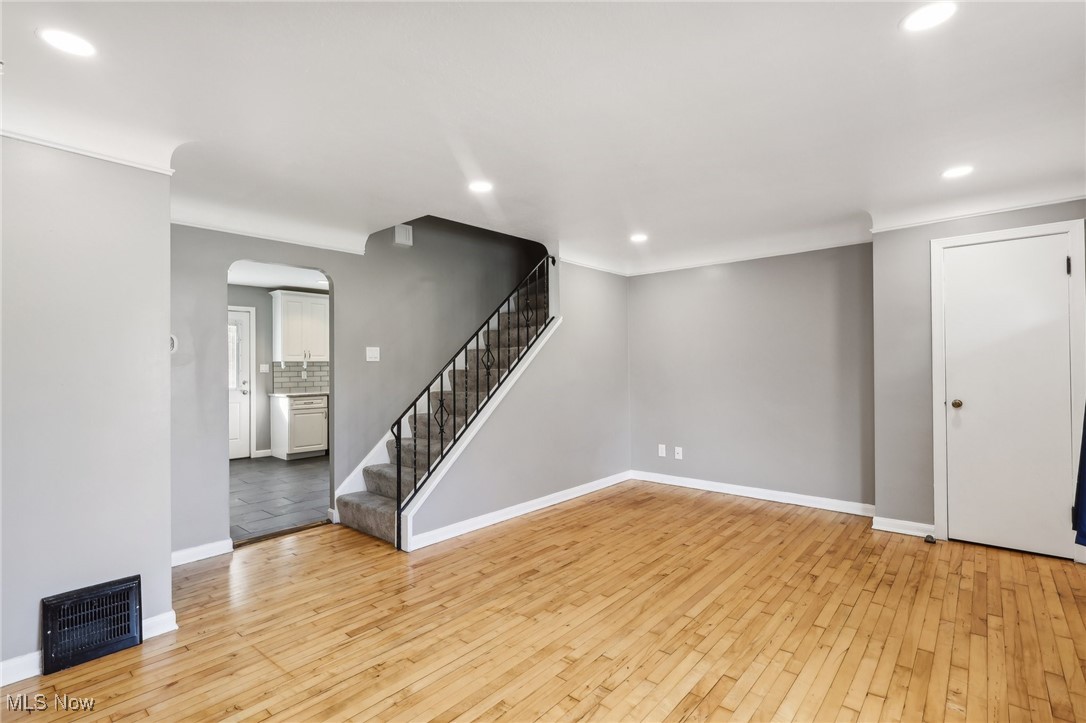 982 West Green Road Cleveland, OH 44121 - Photo 9 of 28 Another view of Living Room with recessed lighting