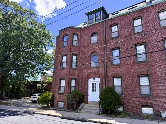 86 Walnut Street, Unit 3 Boston, MA 02122 - Photo 12 of 38