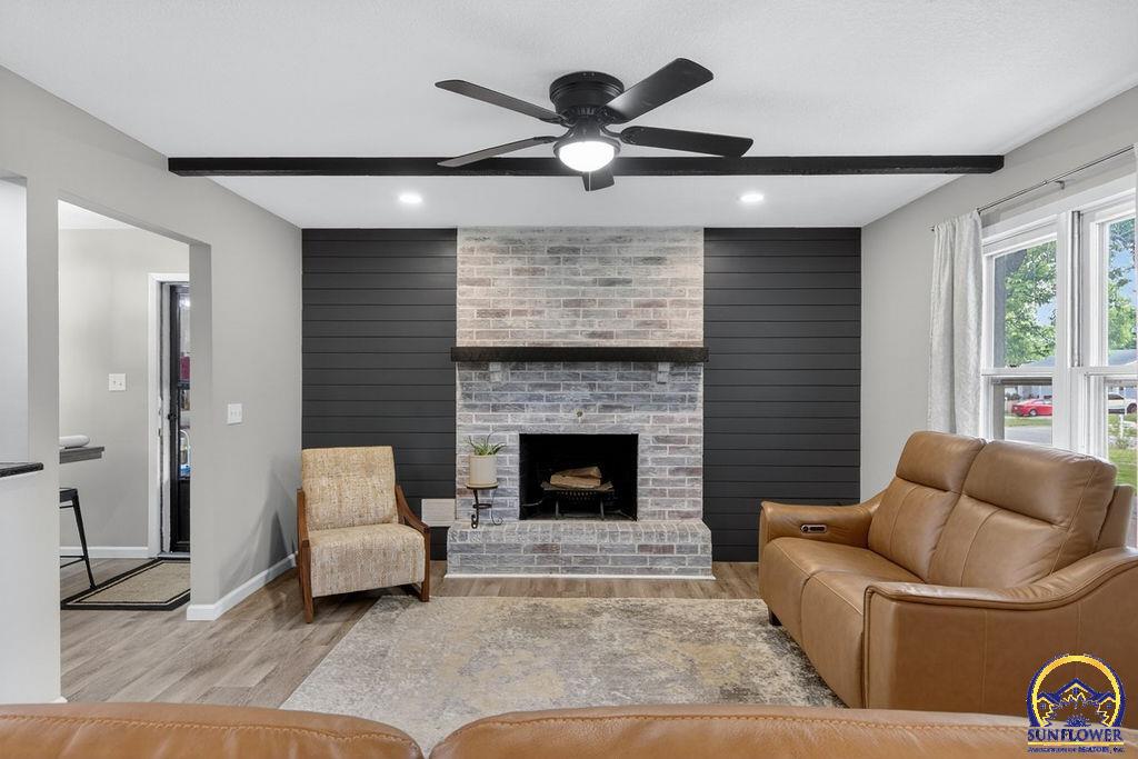 5838 Southwest 25th Street Topeka, KS 66614 - Photo 14 of 50