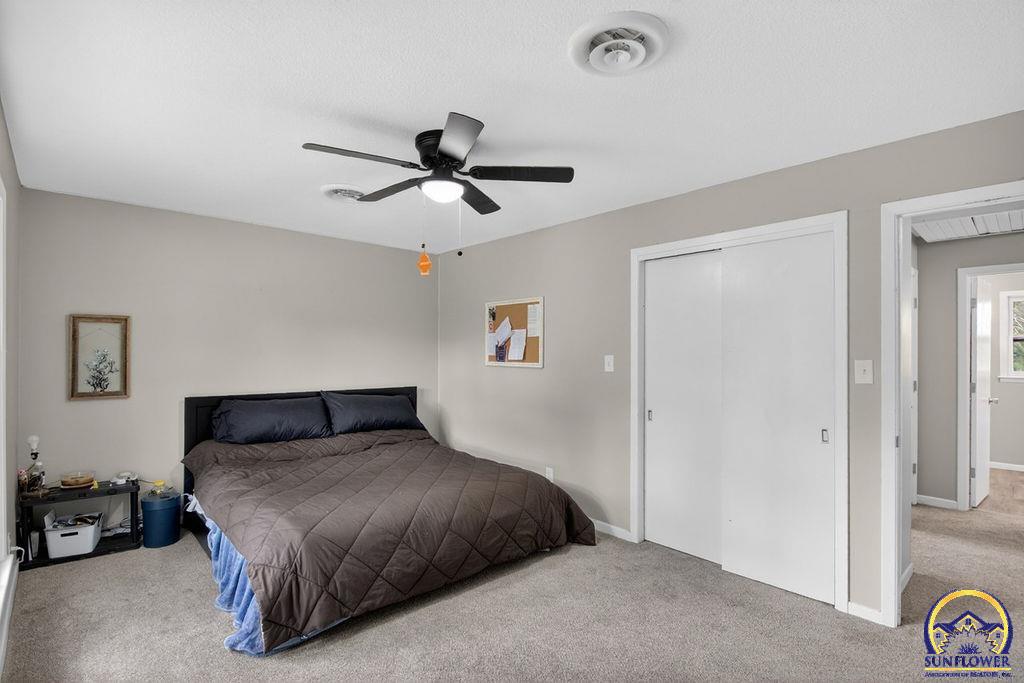 5838 Southwest 25th Street Topeka, KS 66614 - Photo 29 of 50