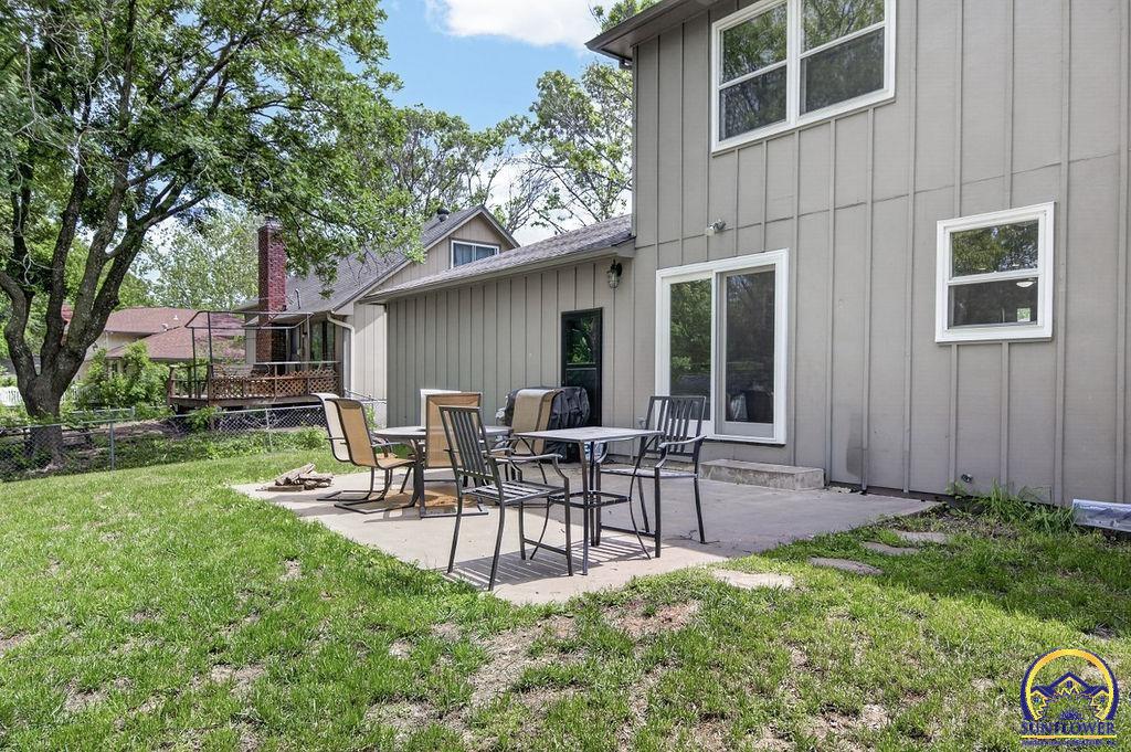 5838 Southwest 25th Street Topeka, KS 66614 - Photo 47 of 50