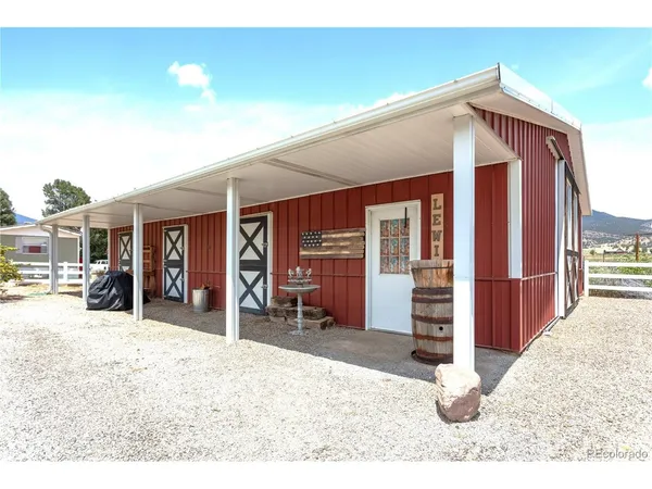 a view of a storage & utility room
