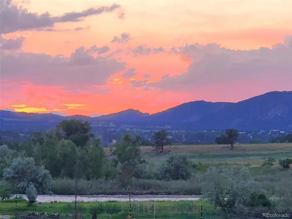 a black and white photo of a house