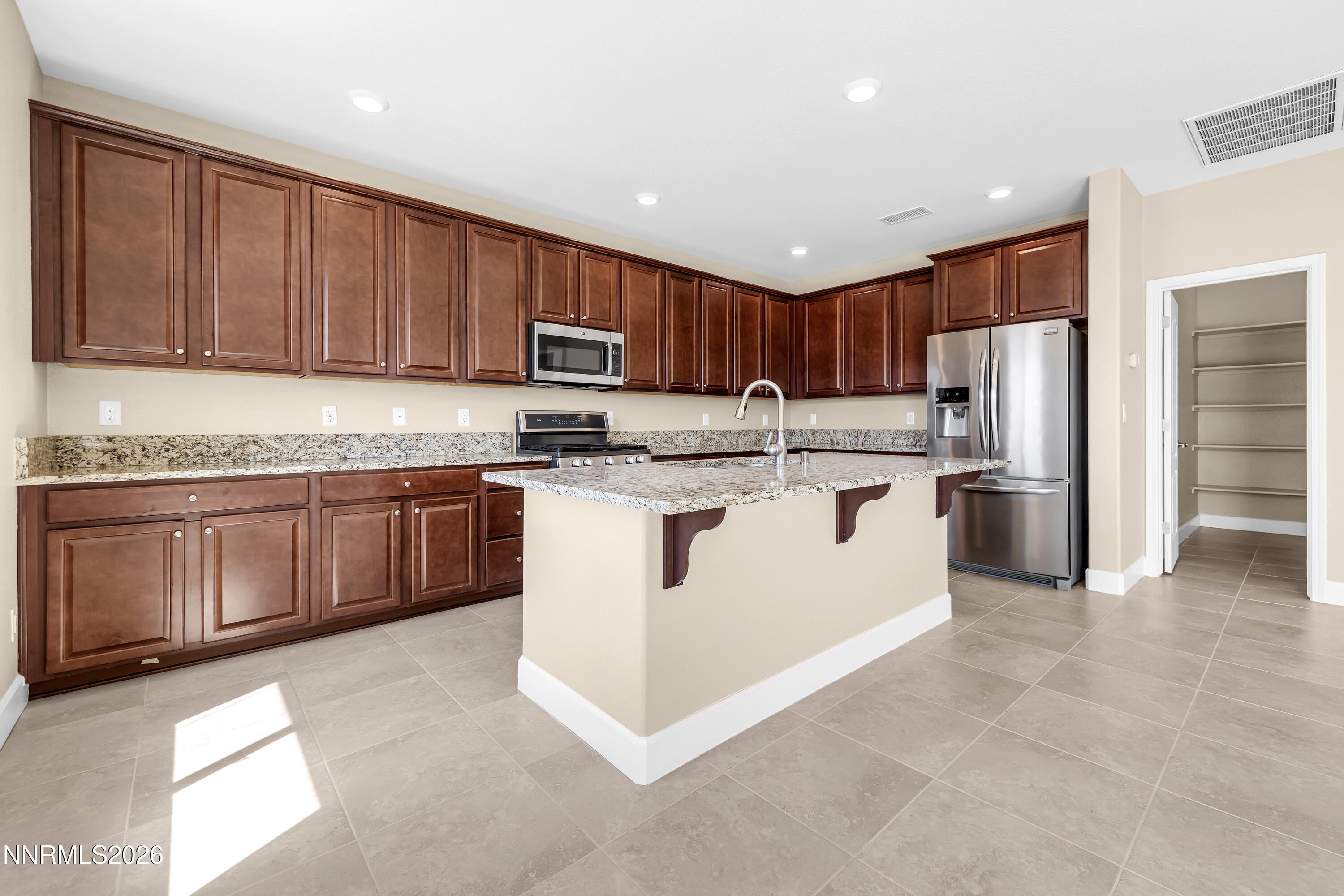 10475 Mott Court Reno, NV 89521 - Photo 5 of 44 Mott10475-007