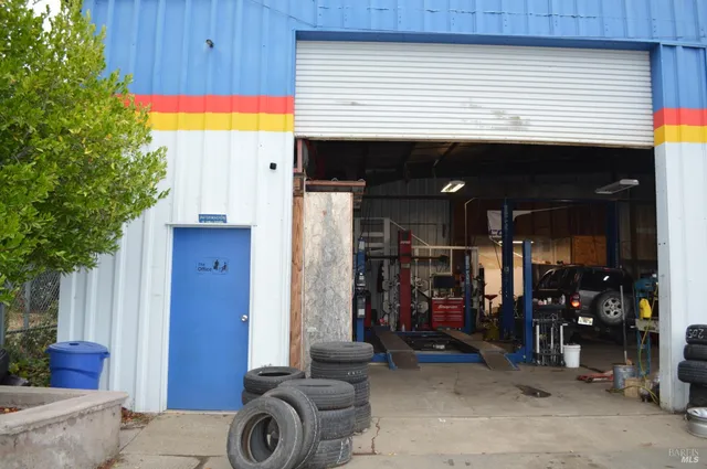 $650,000 | 230 Shell Lane, Willits, CA 95490