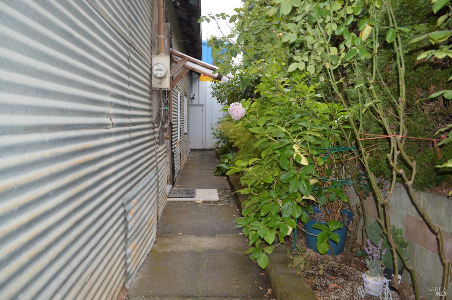 230 Shell Lane Willits, CA 95490 - Photo 9 of 30